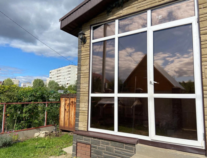 Затонувати вікна у будинку